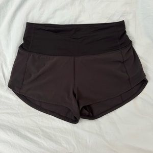 Lululemon Speed Up High-Rise Lined Short 2.5" in Black Size 4